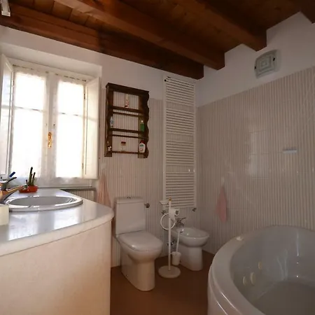 Apartment Attico In Centro Storico Con Wifi E Posto Auto Privato - Cir Vda 0267