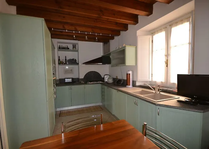 Apartman Attico In Centro Storico Con Wifi E Posto Auto Privato - Cir Vda 0267 Aosta